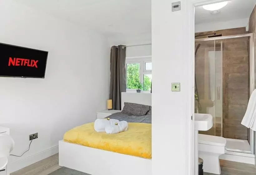 レジデンス Isimi Luxurious House 4 Bed In Alfreton Derby