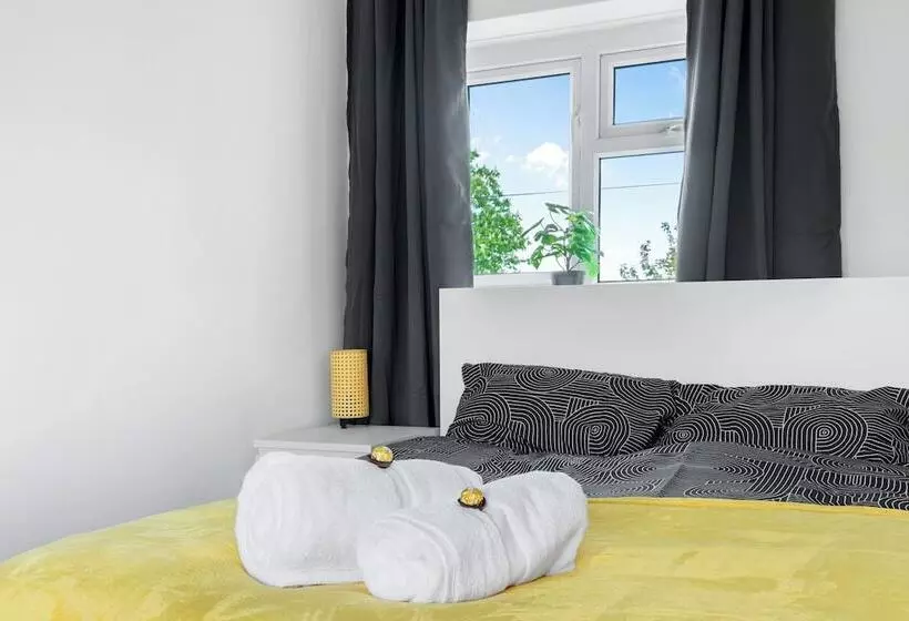 レジデンス Isimi Luxurious House 4 Bed In Alfreton Derby