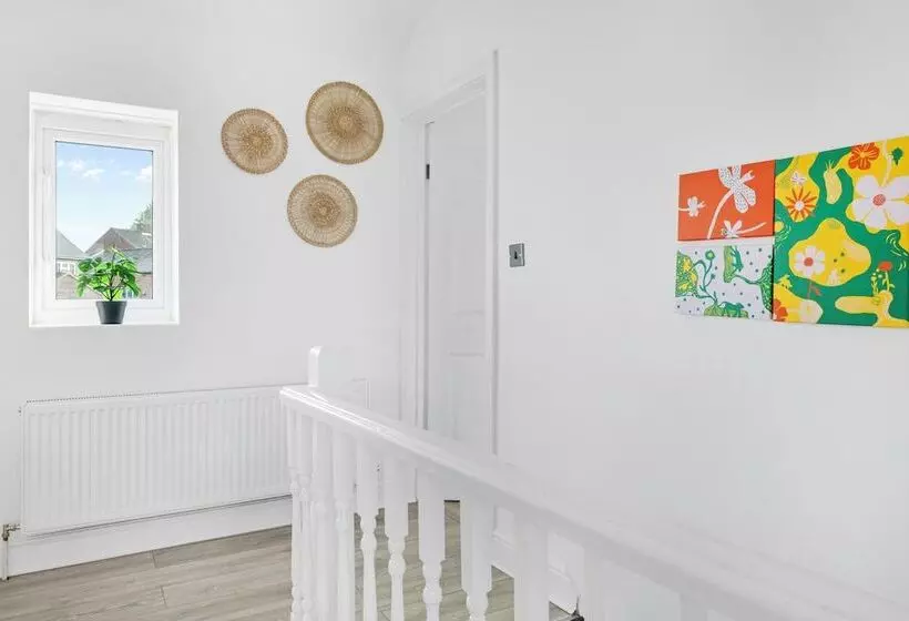 レジデンス Isimi Luxurious House 4 Bed In Alfreton Derby