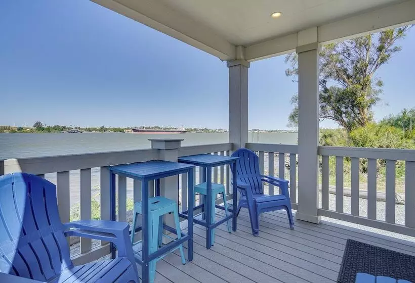 Riverfront Isleton Cottage < 1 Mi To Rio Vista!
