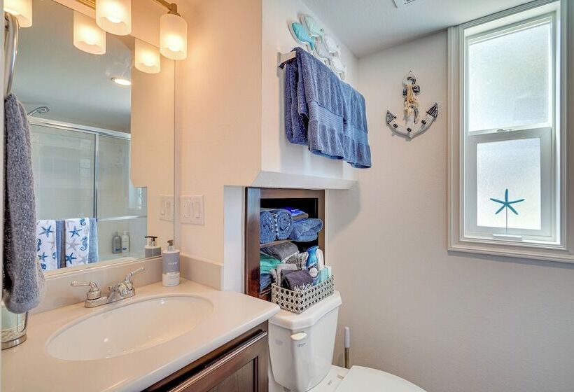 Riverfront Isleton Cottage < 1 Mi To Rio Vista!