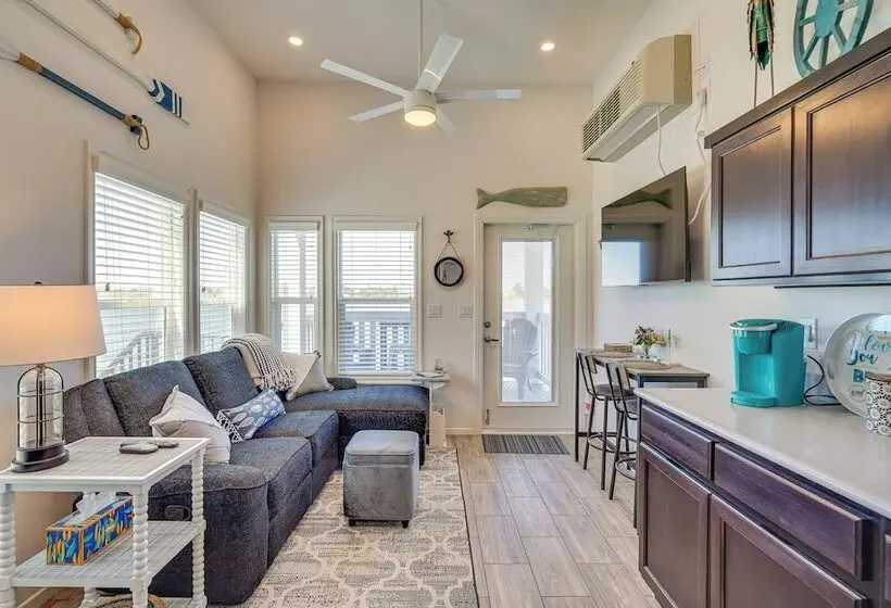 Riverfront Isleton Cottage < 1 Mi To Rio Vista!