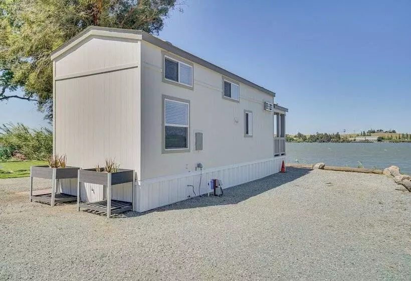 Riverfront Isleton Cottage < 1 Mi To Rio Vista!