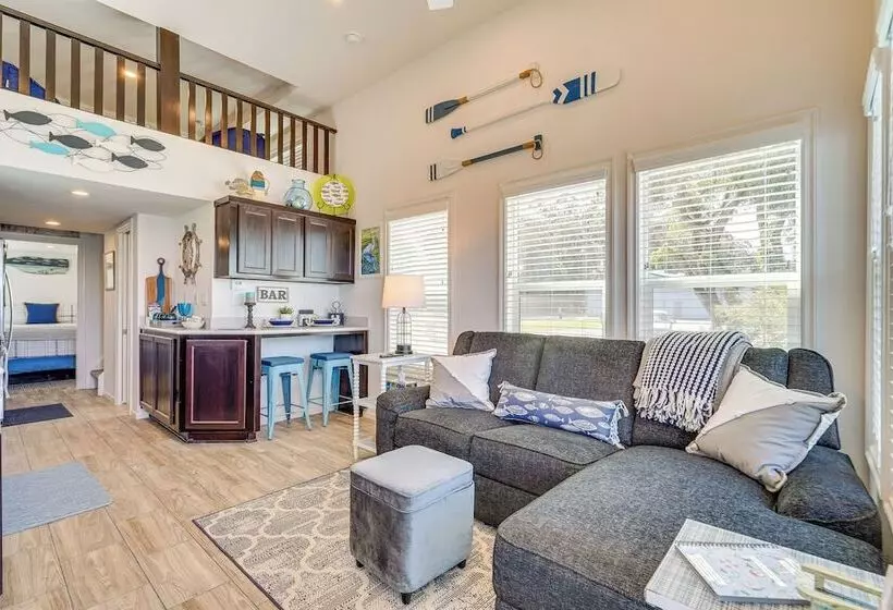 Riverfront Isleton Cottage < 1 Mi To Rio Vista!