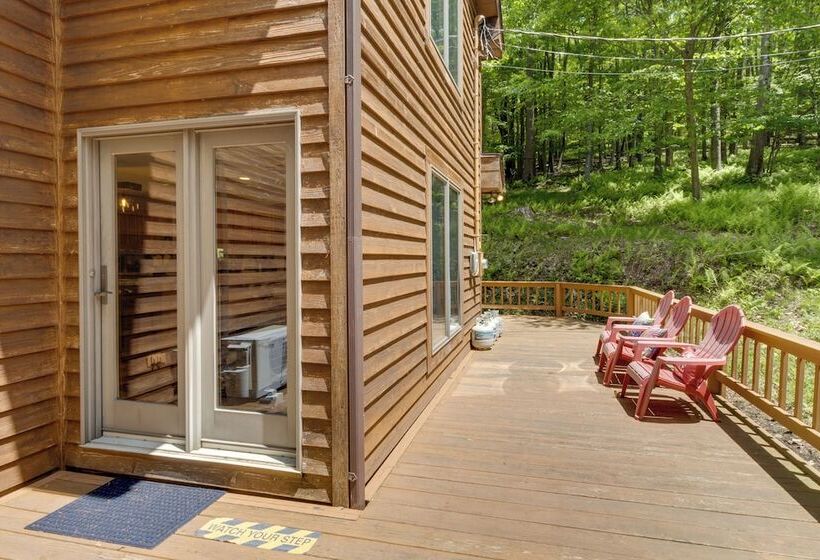 Terra Alta Vacation Rental: Walk To Alpine Lake!