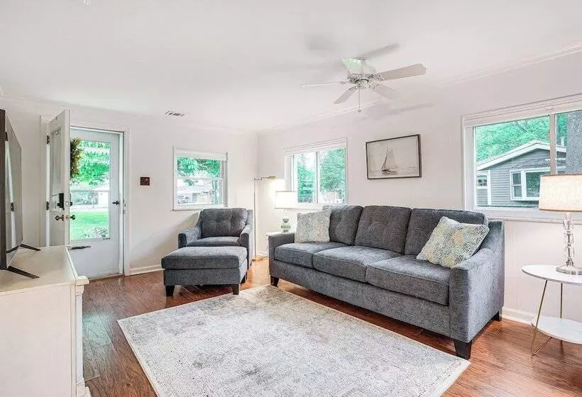 Thornville Home W/ Boat Dock: On The Lake!