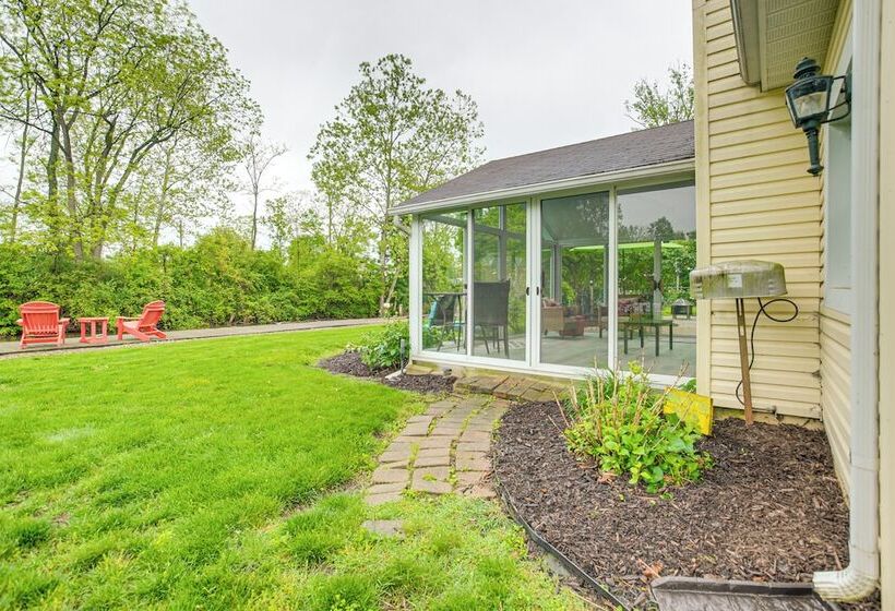 Thornville Home W/ Boat Dock: On The Lake!