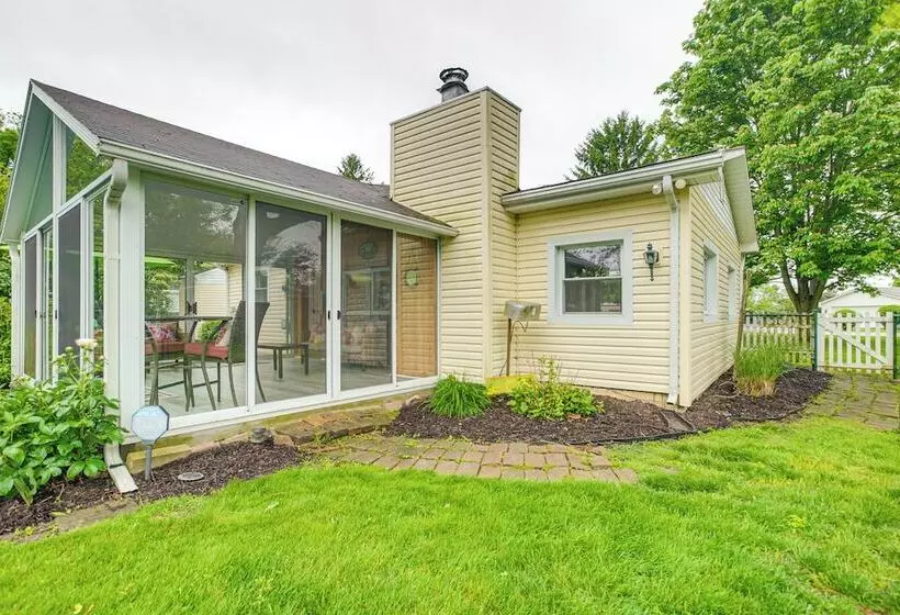 Thornville Home W/ Boat Dock: On The Lake!