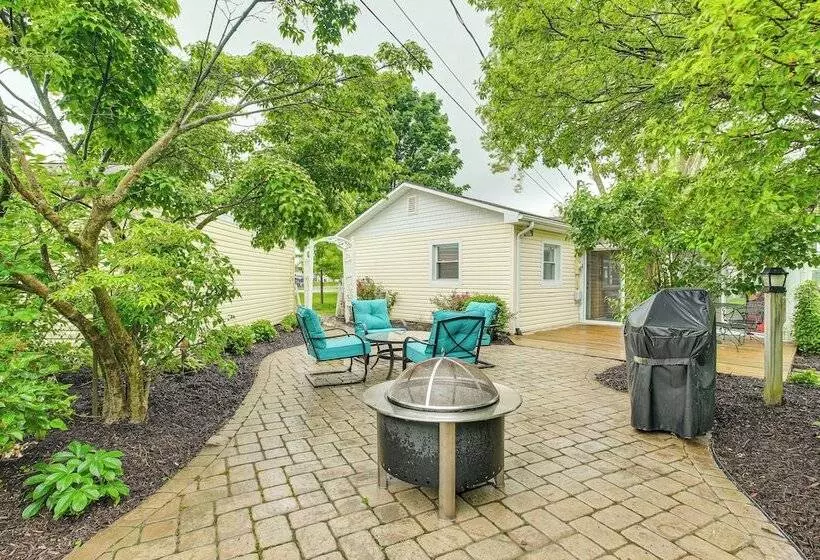 Thornville Home W/ Boat Dock: On The Lake!