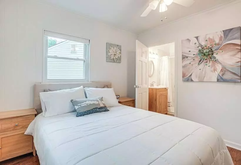 Thornville Home W/ Boat Dock: On The Lake!