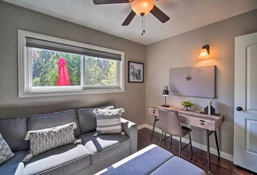 Tree Lined Twin Peaks Cottage W/ Custom Stream