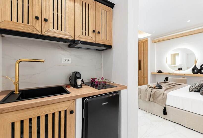 V Luxury Apartments Naxos