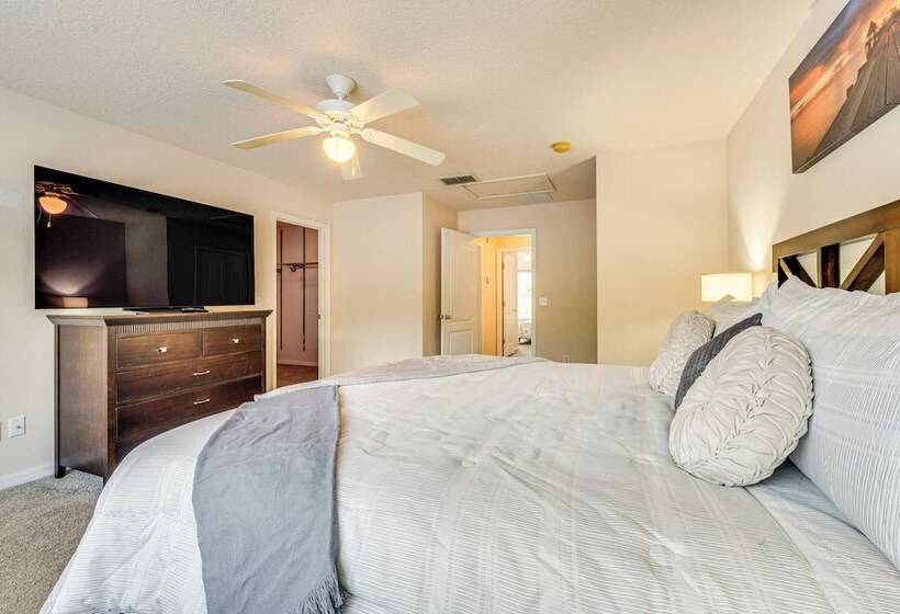 Vacation Home W/ Private Pool ~ 11 Mi To Disney!