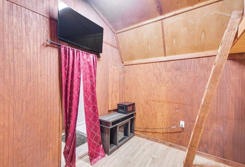 Wesson Cabin W/ Private Beach, Fishing & Hiking!