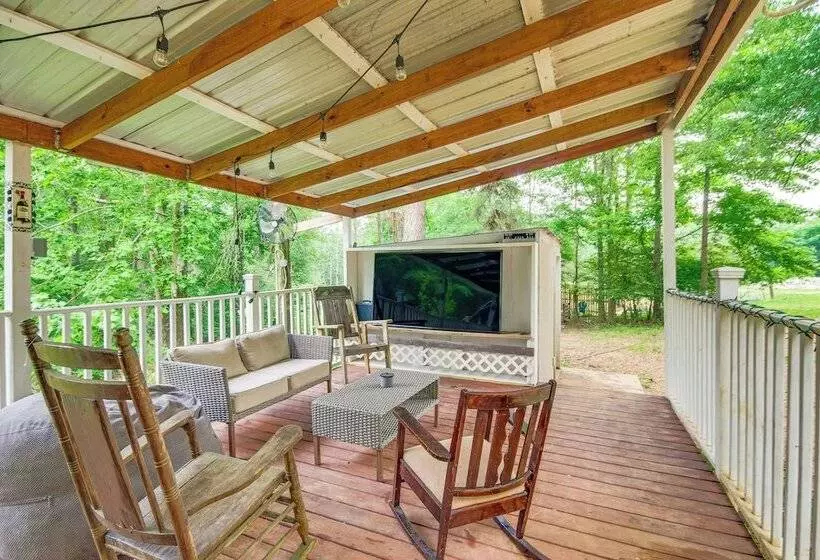 Wesson Cabin W/ Private Beach, Fishing & Hiking!