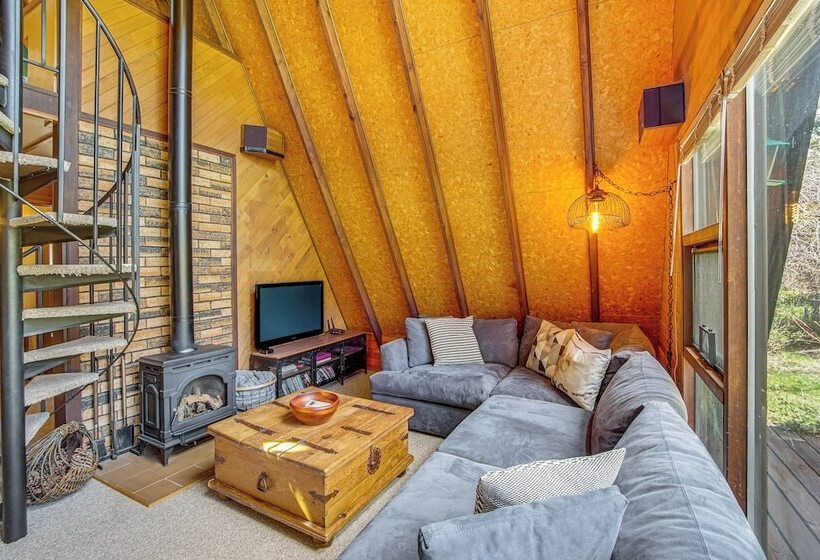 Cle Elum A Frame Direct Yakima River Access!