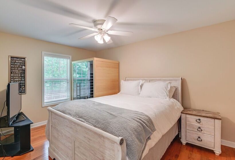 Cozy Hermitage Home W/ Deck: 11 Mi To Nashville!