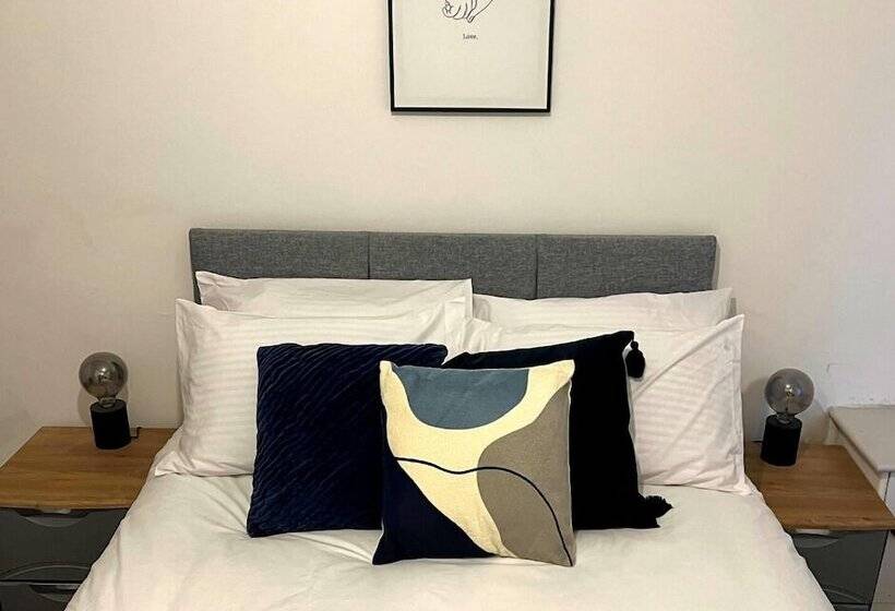 Darlington Suites By Sa Stays