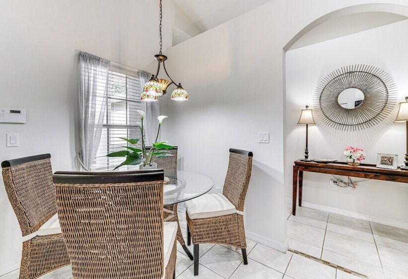 Near Golf & Wdw: Family Friendly Home In Davenport