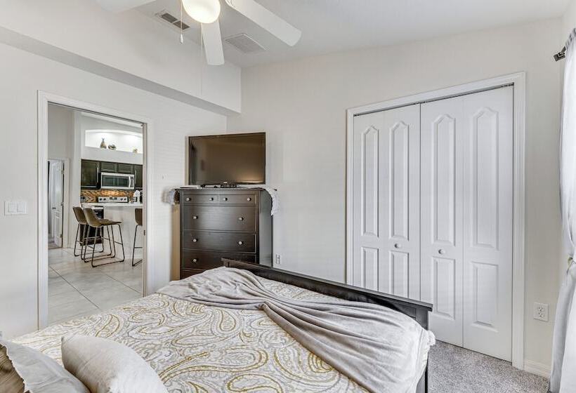 Near Golf & Wdw: Family Friendly Home In Davenport