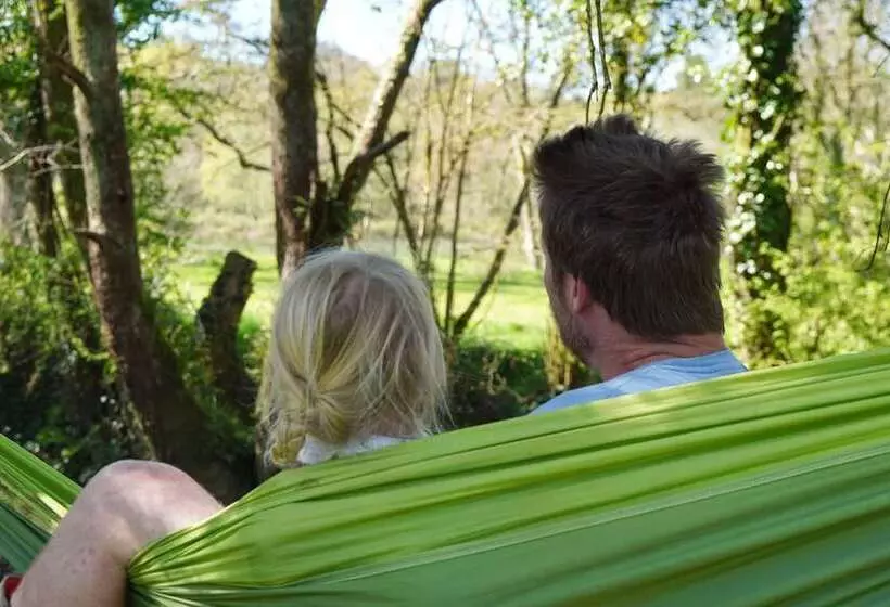 Family Friendly Rural Riverside 5 Bed Cottage