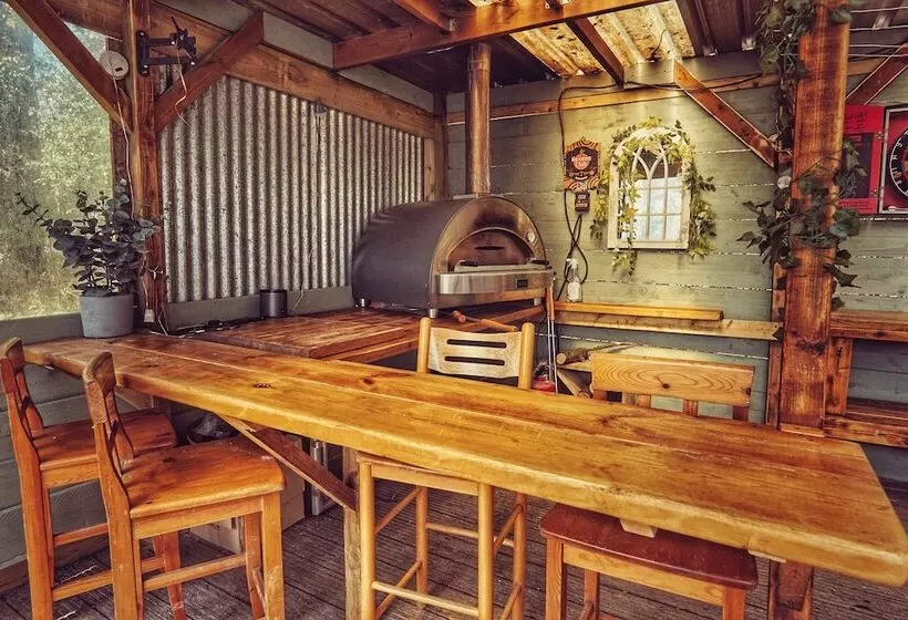 Family Friendly Rural Riverside 5 Bed Cottage