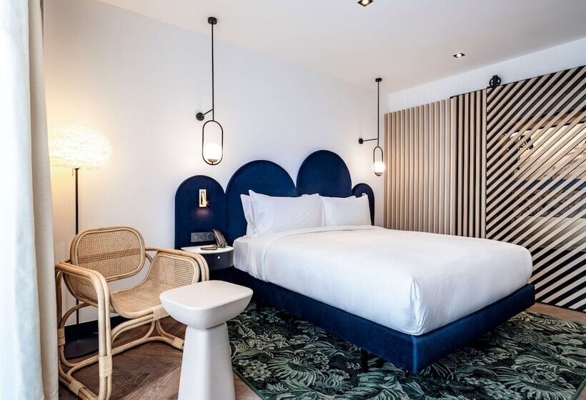 Doubletree By Hilton Nice Centre Iconic