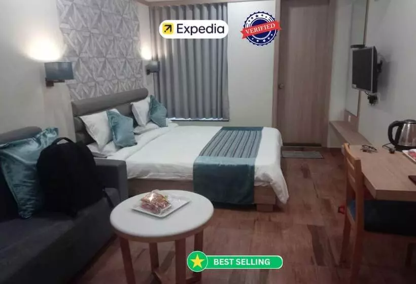 هتل Everland Rajkot