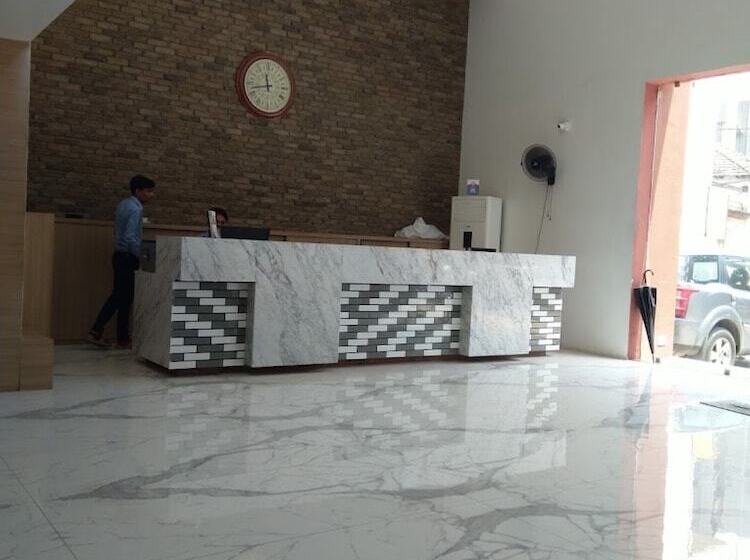 Hotel Everland Rajkot