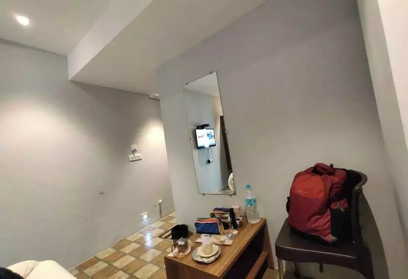 هتل Everland Rajkot