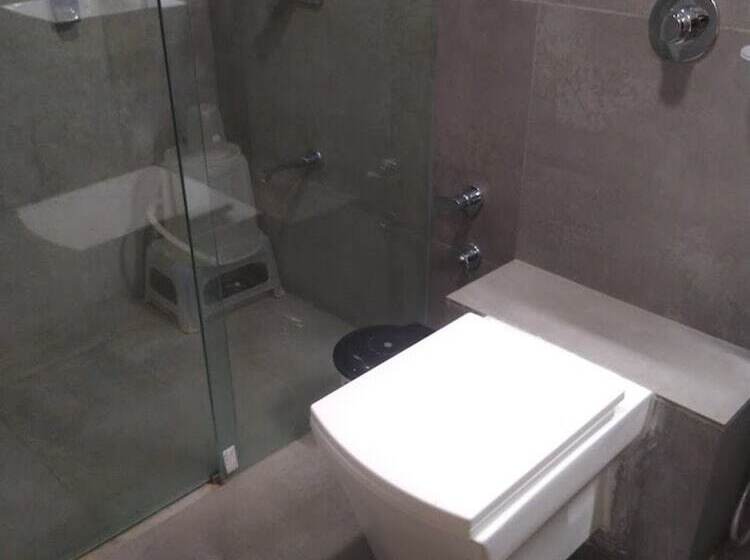 Hotel Everland Rajkot