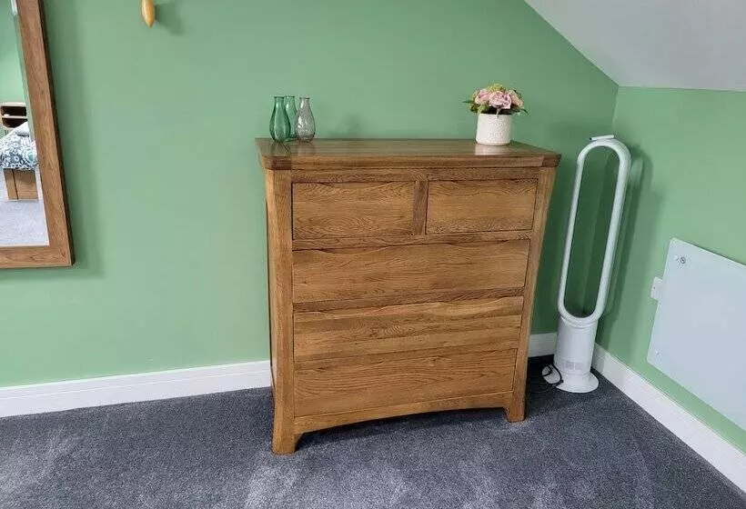 ホテル Forest Cedar Lodge, Cinderford, Sleeps 4