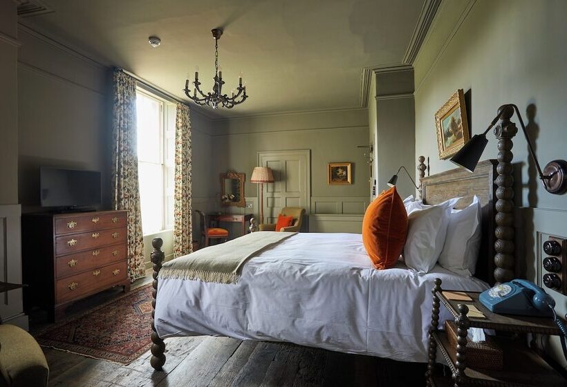 Отель The Pig In The South Downs West Sussex