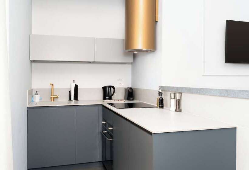 Limehome Lecce Palazzo Bn