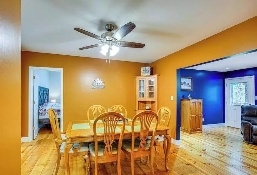 Peaceful Perry Home W/ Patio   Pets Welcome!