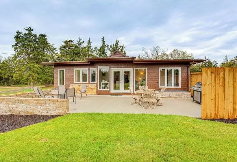 Peaceful Perry Home W/ Patio   Pets Welcome!