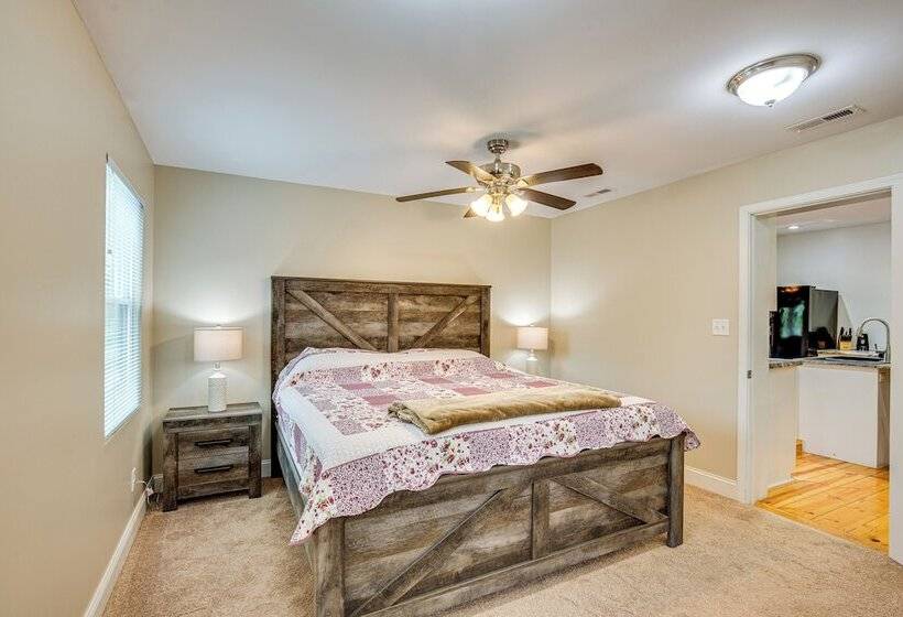 Peaceful Perry Home W/ Patio   Pets Welcome!