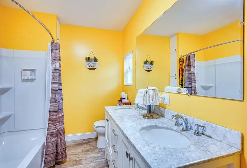Peaceful Perry Home W/ Patio   Pets Welcome!