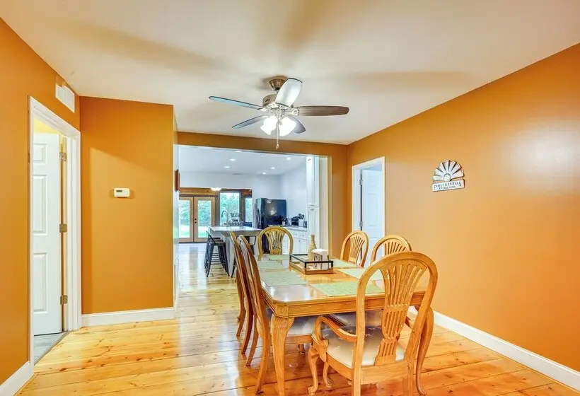 Peaceful Perry Home W/ Patio   Pets Welcome!