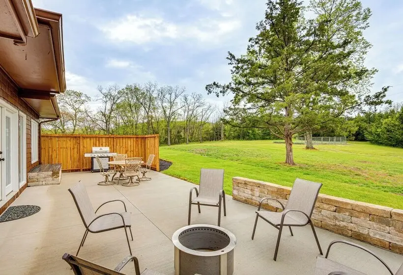 Peaceful Perry Home W/ Patio   Pets Welcome!