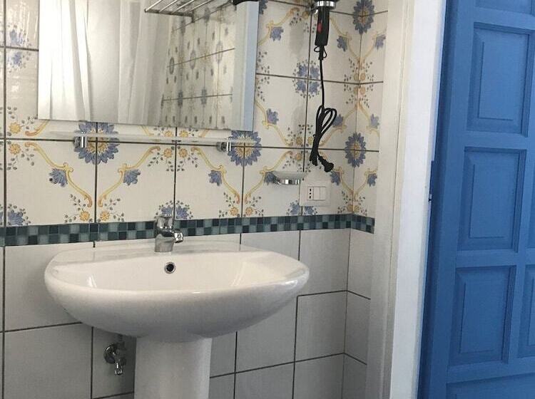 פנסיון Ischia Mare