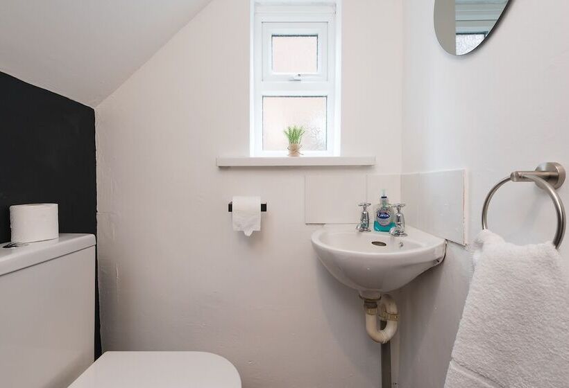 Residenssi Captivating Beverley 3 Bed House Private Parking