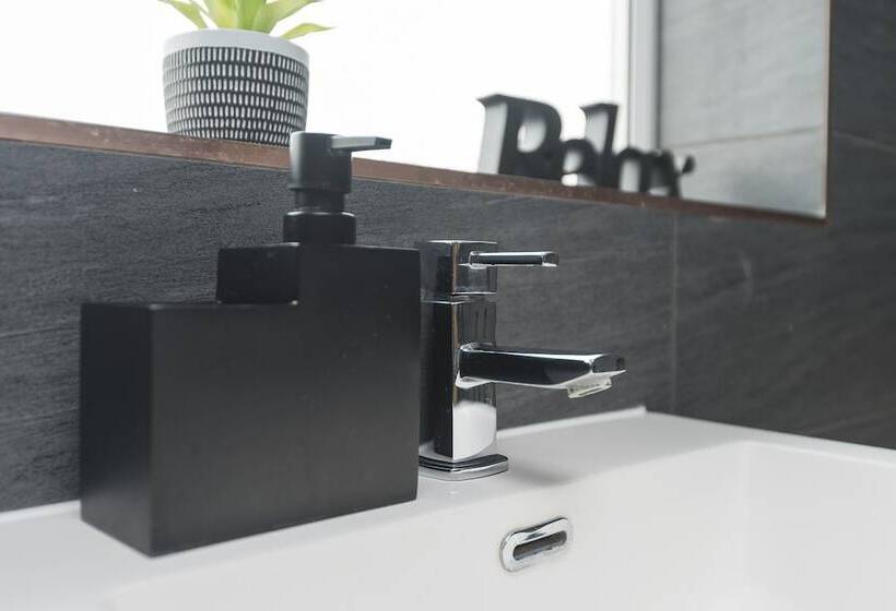 Residenssi Captivating Beverley 3 Bed House Private Parking