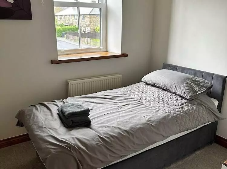 Residenssi Lovely 3 Bed House In Holmfirth