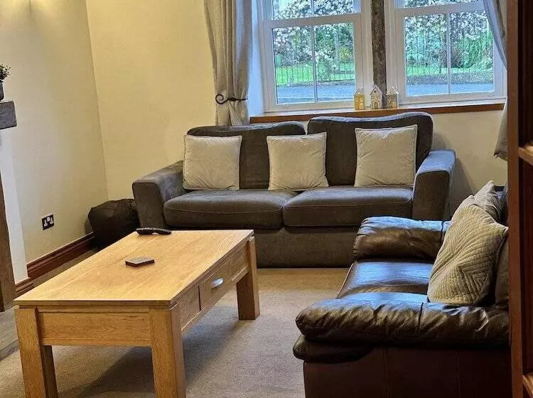 Residenssi Lovely 3 Bed House In Holmfirth