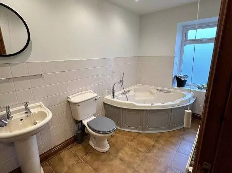 Residenssi Lovely 3 Bed House In Holmfirth