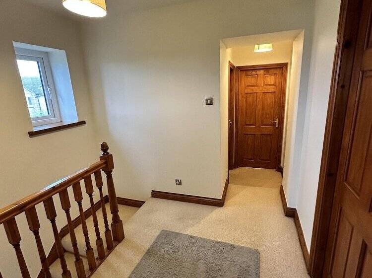 Резиденция Lovely 3 Bed House In Holmfirth