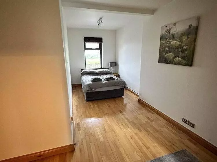 Residenssi Lovely 3 Bed House In Holmfirth