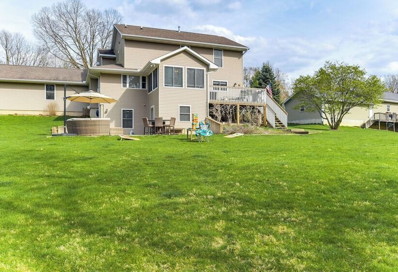 Rock Island Home W/ Private Yard & Fire Pit Table!