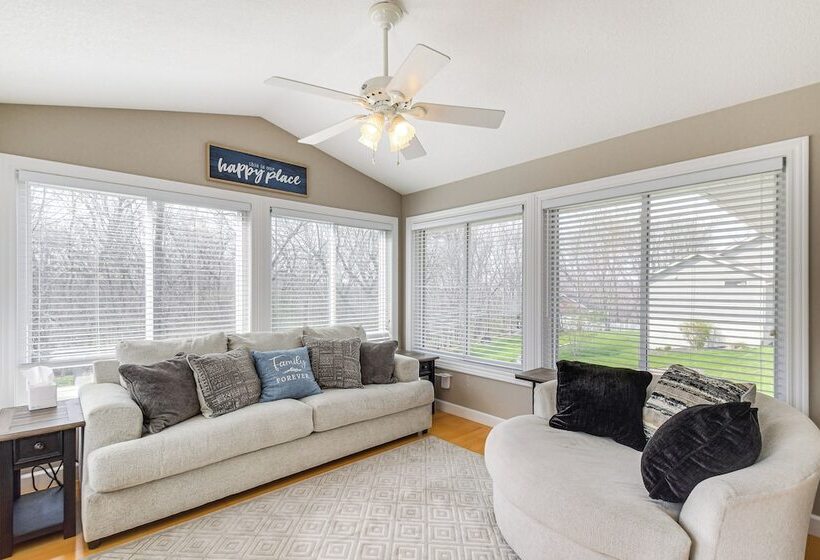 Rock Island Home W/ Private Yard & Fire Pit Table!